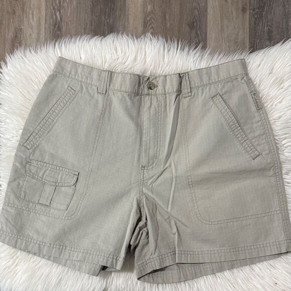 Columbia Casual Tan Women's Shorts Size 14 - Picture 1 of 9